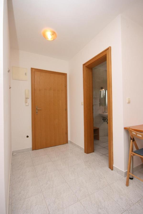 Apartments With A Parking Space Mandre, Pag - 6405 Kolan Eksteriør bilde