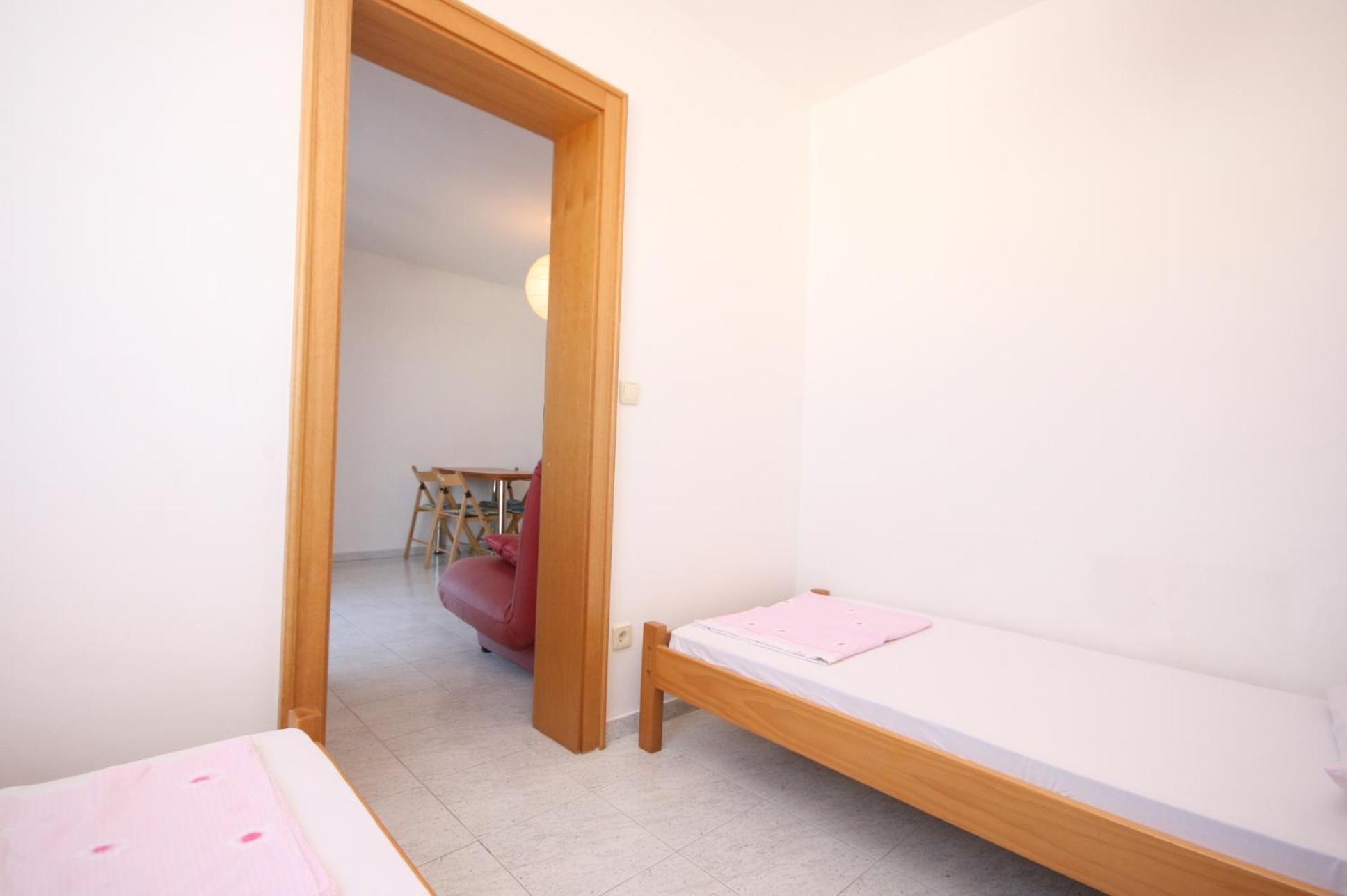 Apartments With A Parking Space Mandre, Pag - 6405 Kolan Rom bilde
