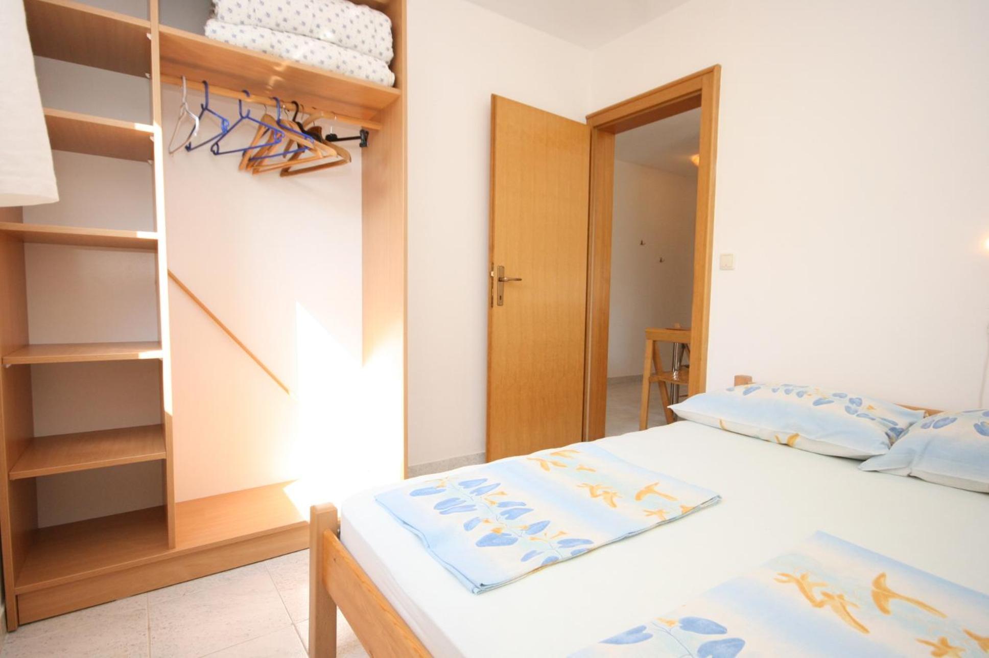 Apartments With A Parking Space Mandre, Pag - 6405 Kolan Rom bilde